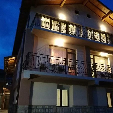 Къща Генчеви Hotel Sarnitsa Exterior photo